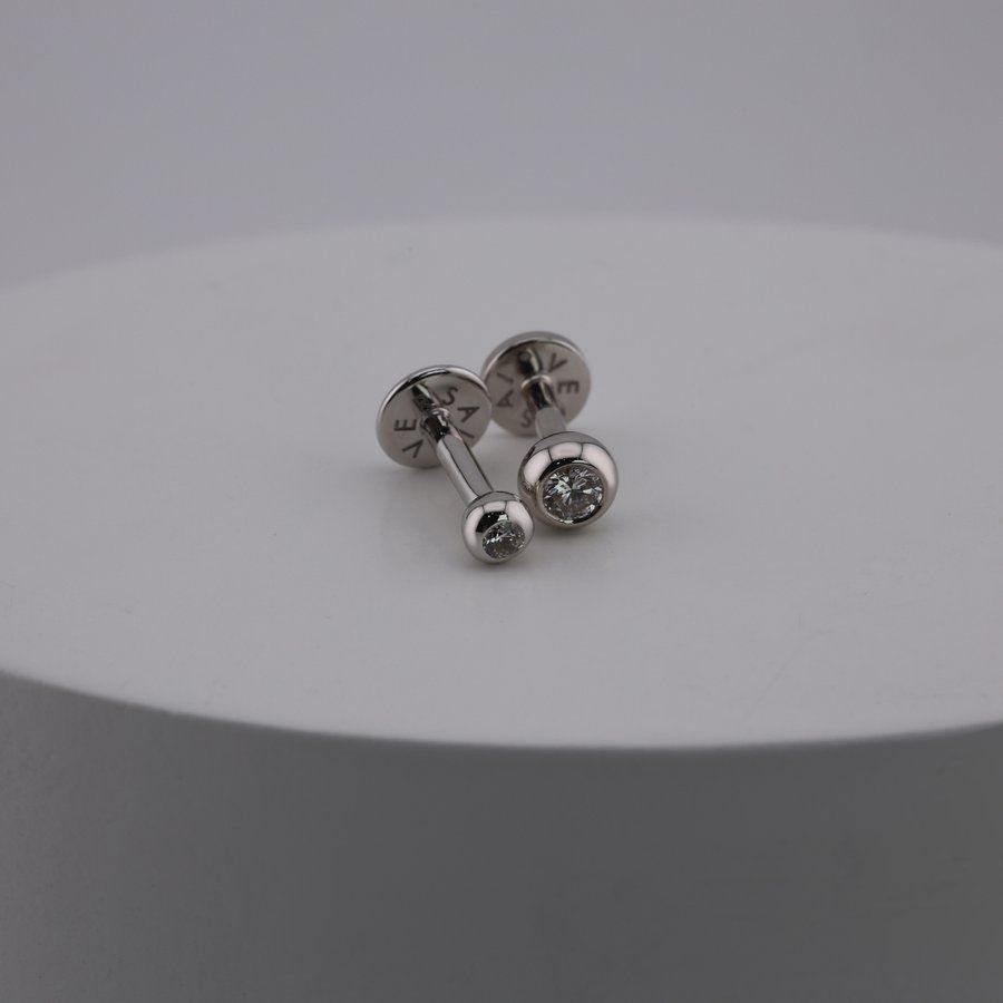 Золота Сережка Пірсинг з діамантом 0,022ct Diamond White Luminique