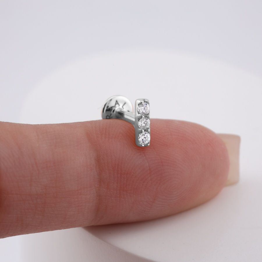 Золотая Серьга Пирсинг с бриллиантами 0,06ct Diamond White Gleam