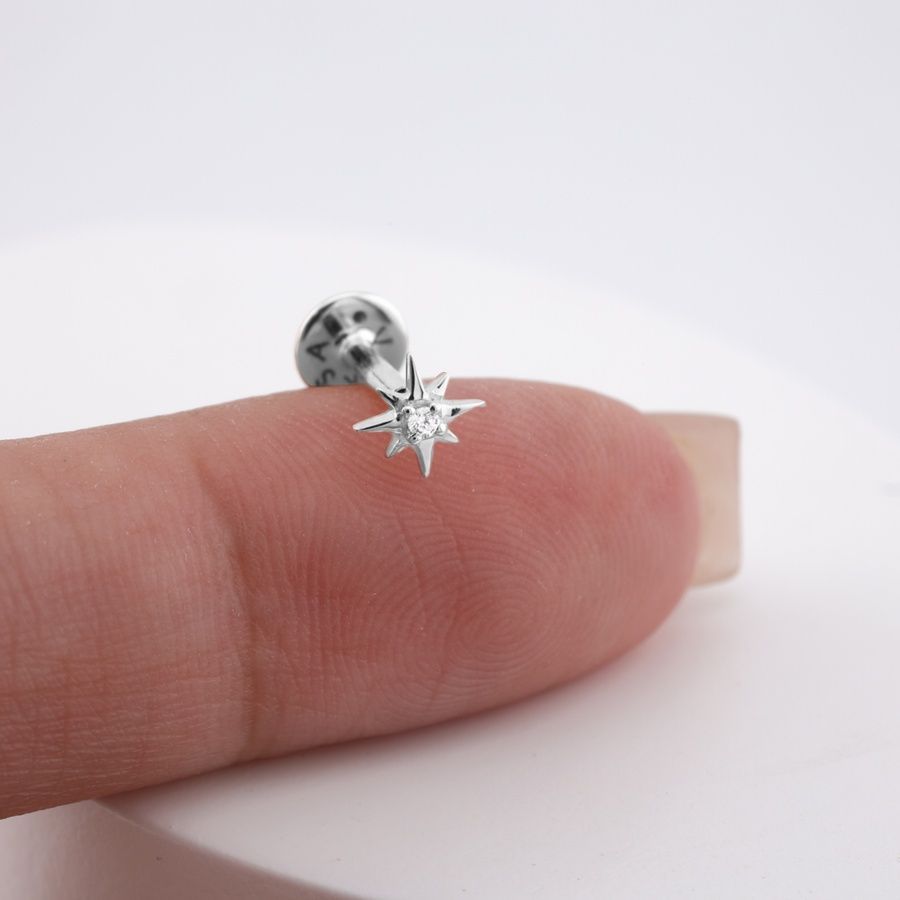 Золота Сережка Пірсинг з діамантом 0,008ct Diamond White Star